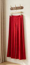 Cargar imagen en el visor de la galería, Pantalon Cotele Rojo
