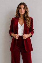 Cargar imagen en el visor de la galería, Blazer Terciopelo Largo Rojo
