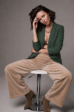 Cargar imagen en el visor de la galería, Pantalon Cotele Beige
