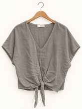 Cargar imagen en el visor de la galería, Blusa Lino Amarras
