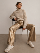 Cargar imagen en el visor de la galería, Pantalón Cuerina Dorado
