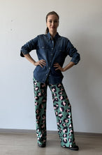 Cargar imagen en el visor de la galería, PANTALON SOFIA ANIMAL PRINT VERDE
