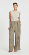 Cargar imagen en el visor de la galería, PANTALON LINO ARENA JASPEADO
