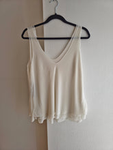 Cargar imagen en el visor de la galería, BLUSA GASA BLANCA
