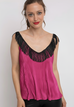 Cargar imagen en el visor de la galería, POLERA FLECOS (VARIOS DISEÑOS)
