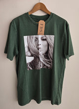 Cargar imagen en el visor de la galería, POLERA KATE FUMANDO
