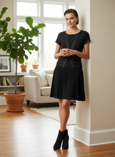 Cargar imagen en el visor de la galería, VESTIDO MARCIANO GUESS
