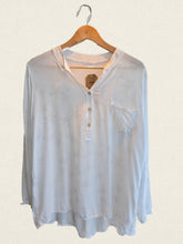 Cargar imagen en el visor de la galería, BLUSA ESTRELLAS (2 COLORES)
